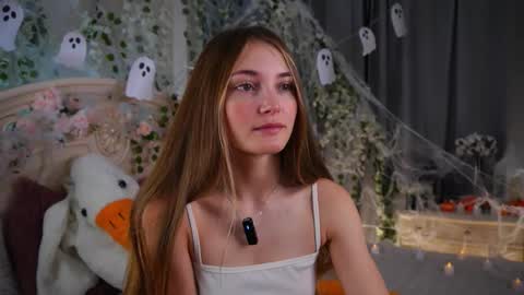 Milly online show from October 28, 2025, 2:48 am