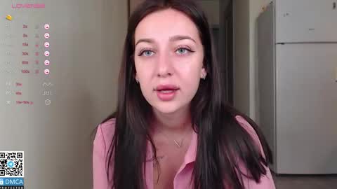 Snapshot of _halllseyyy_ chatting on September 17, 2025, 5:53 am Hi everybody my name is Halsey online show from September 17, 2025, 5:53 am