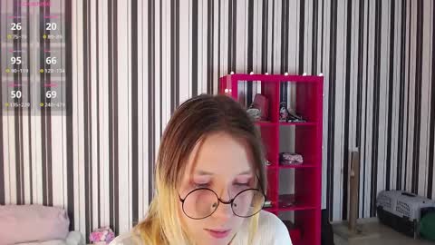 Snapshot of _hanna_moon_ chatting on February 12, 2025, 7:55 am Hannaolotl online show from February 12, 2025, 7:55 am