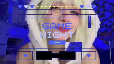 Snapshot of _heavenly_blue_ chatting on November 18, 2025, 1:33 am Bluey online show from November 18, 2025, 1:33 am