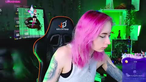 Snapshot of _helencarter chatting on February 10, 2025, 8:31 pm Helen Carter 3 Next stream 2330 MSC online show from February 10, 2025, 8:31 pm