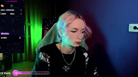 Snapshot of _helencarter chatting on May 10, 2026, 8:36 pm Helen Carter 3 Next stream 2330 MSC online show from May 10, 2026, 8:36 pm
