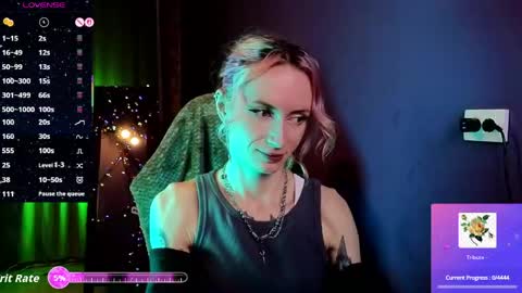 Snapshot of _helencarter chatting on May 12, 2026, 8:17 pm Helen Carter 3 Next stream 2330 MSC online show from May 12, 2026, 8:17 pm