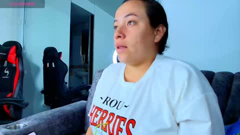 Snapshot of _honey1_ chatting on September 18, 2025, 11:34 am Honey online show from September 18, 2025, 11:34 am