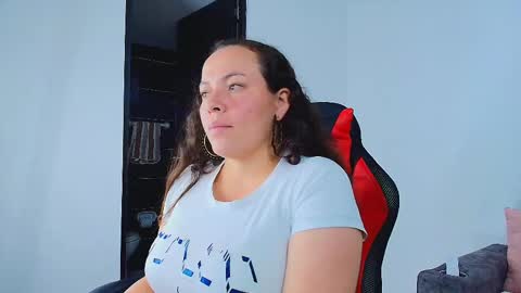 Snapshot of _honey1_ chatting on October 10, 2025, 4:17 pm Honey online show from October 10, 2025, 4:17 pm