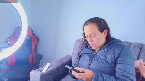 Snapshot of _honey1_ chatting on October 17, 2025, 2:41 pm Honey online show from October 17, 2025, 2:41 pm