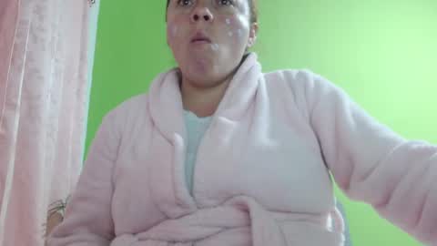 Snapshot of _honey1_ chatting on February 26, 2026, 10:47 am Honey online show from February 26, 2026, 10:47 am