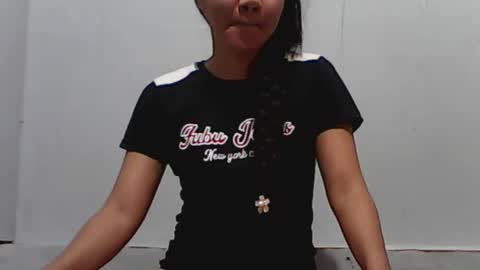 Snapshot of _hotzooey69_ chatting on December 21, 2024, 2:47 pm _hotzooey69_ online show from December 21, 2024, 2:47 pm