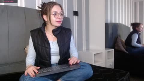 Isa online show from December 31, 2024, 12:57 pm