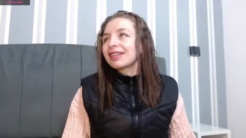 Isa online show from January 6, 2025, 11:07 am