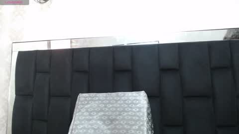 Isa online show from January 10, 2025, 11:33 am