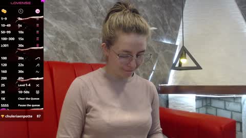 Isa online show from January 15, 2025, 5:26 pm