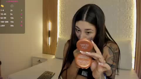 Isabella online show from July 24, 2026, 12:58 pm