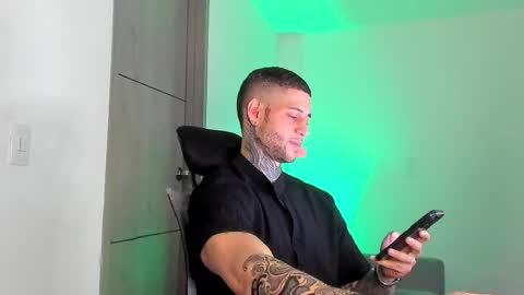 jeison online show from April 21, 2026, 2:51 am