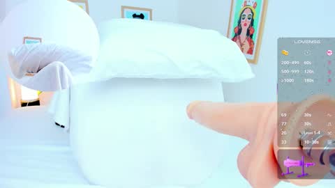 Snapshot of _jasminnee_ chatting on November 6, 2025, 2:07 pm _jasminnee_ online show from November 6, 2025, 2:07 pm