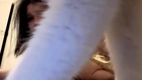 Snapshot of _jelly_melly_ chatting on April 9, 2026, 5:40 pm Elsa online show from April 9, 2026, 5:40 pm