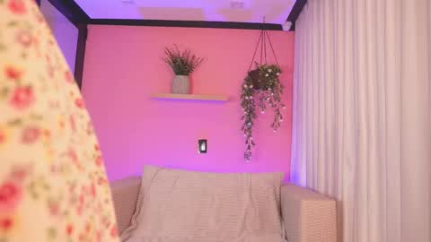 _jessica1 online show from April 2, 2026, 11:41 am