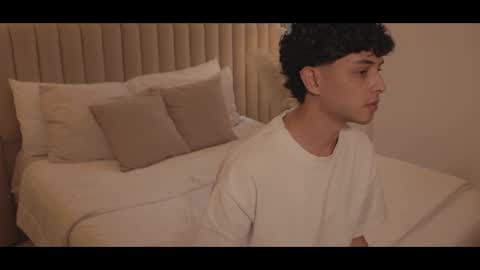 Snapshot of _johan chatting on March 6, 2025, 10:36 pm Johan online show from March 6, 2025, 10:36 pm