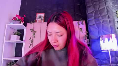 Mia online show from February 7, 2026, 12:20 pm