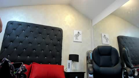 _johnson_alana online show from July 8, 2026, 12:53 pm