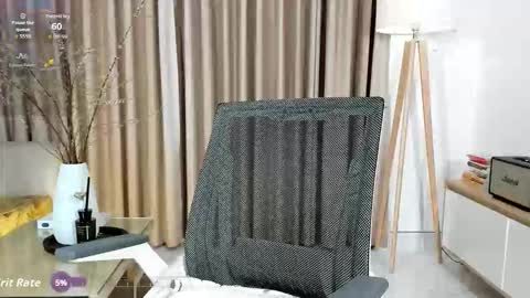 _joliie_ online show from March 3, 2026, 4:24 pm