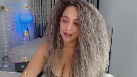 _just_a_queen_3 online show from November 6, 2025, 11:00 am