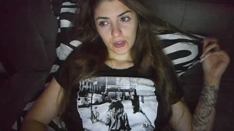 _just_a_simple_girl online show from December 10, 2024, 1:22 pm