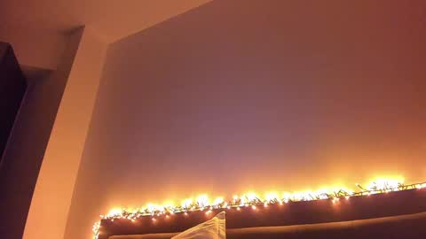 _just_a_simple_girl online show from January 10, 2025, 3:58 pm