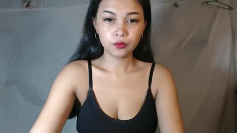 Snapshot of _justrea chatting on May 18, 2026, 7:36 am call me rea online show from May 18, 2026, 7:36 am