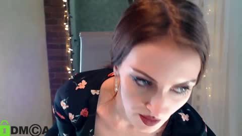  karolina online show from January 30, 2025, 6:43 pm