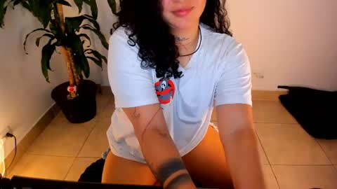 Snapshot of _kat_1 chatting on May 1, 2026, 11:37 am online show from May 1, 2026, 11:37 am
