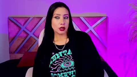 kelly online show from March 12, 2025, 5:38 pm