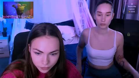 _kellykitten_ online show from November 25, 2025, 9:53 am