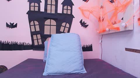 Kendall online show from October 18, 2025, 11:55 am