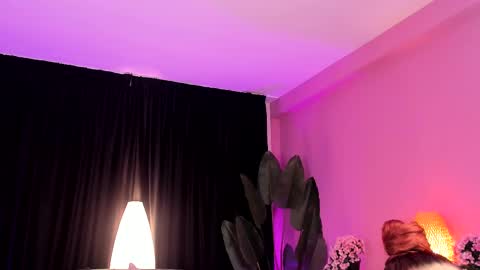 Kim online show from November 24, 2025, 4:07 pm