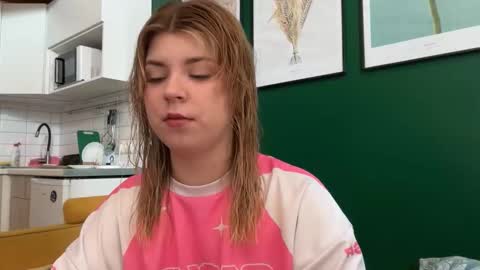 Molly   Emily online show from March 28, 2026, 10:15 am