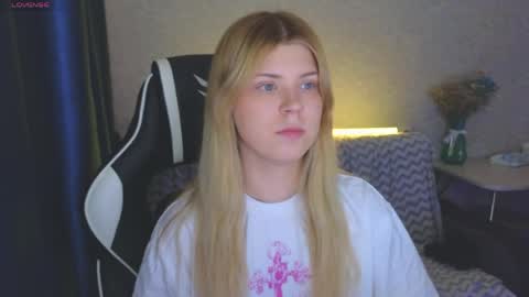 Molly   Emily online show from May 27, 2026, 8:28 pm