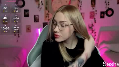 _kitekat_ online show from November 16, 2025, 11:27 am