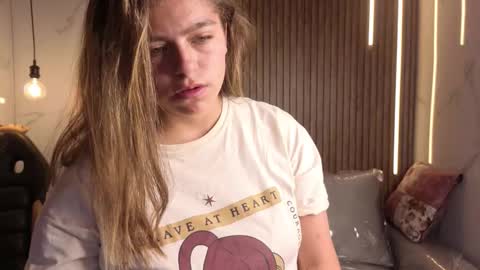 _kitten_1 online show from January 12, 2026, 2:22 pm