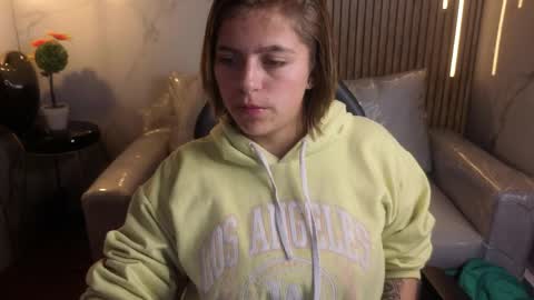 Snapshot of _kitten_1 chatting on April 29, 2026, 2:59 am _kitten_1 online show from April 29, 2026, 2:59 am