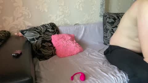 Snapshot of _krisvanessa_ chatting on January 15, 2025, 10:06 am krisvanessa online show from January 15, 2025, 10:06 am