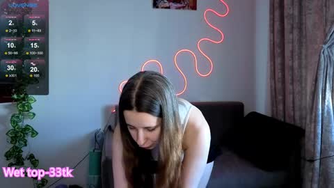 _kylle_ online show from April 1, 2026, 1:41 pm