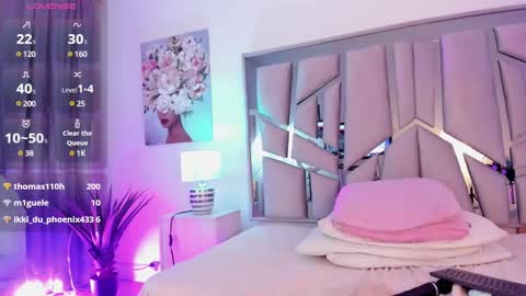 Lanna  online show from January 27, 2025, 9:44 am