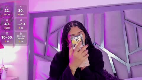 Lanna  online show from March 4, 2025, 11:51 am