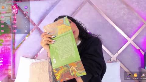 Lanna  online show from March 18, 2026, 3:53 am