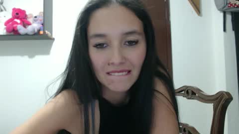 Lauren 3 online show from December 4, 2025, 6:23 am