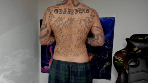 Layne online show from January 10, 2025, 12:49 am