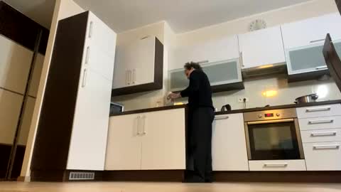 Layne online show from January 15, 2026, 4:00 pm