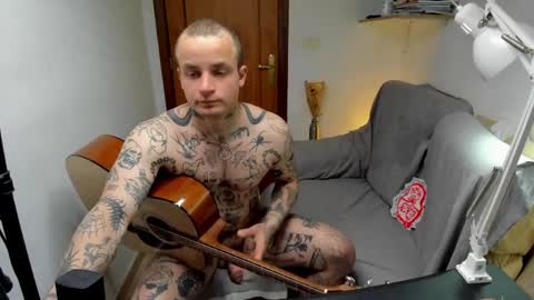 Snapshot of _layne chatting on April 22, 2026, 1:45 pm Layne online show from April 22, 2026, 1:45 pm