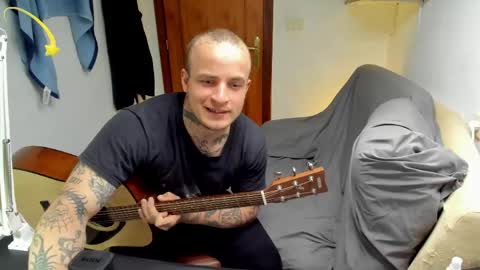 Snapshot of _layne chatting on May 26, 2026, 12:34 pm Layne online show from May 26, 2026, 12:34 pm